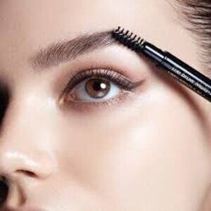Estee Lauder The Brow Multi Tasker 05 Black